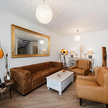 アパート In Mit Fruehstueck Inklusive シュトラウスベルク