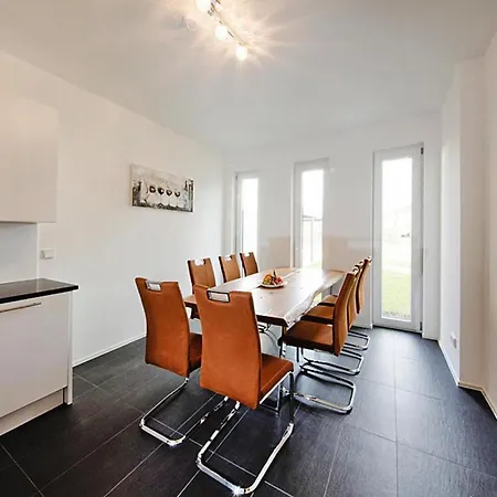 In Mit Fruehstueck Inklusive シュトラウスベルク